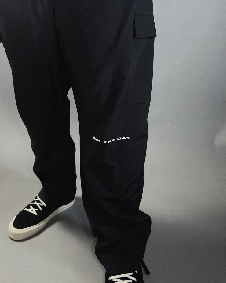 WIN THE DAY NYLON CARGO PANTS [BLACK]